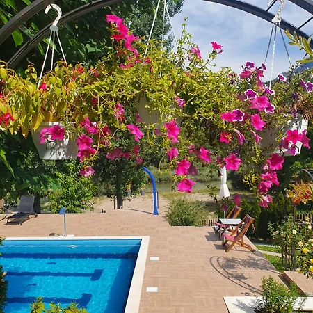 Villa Luxury Family On Neretva - Private Pool - Kuca Mira